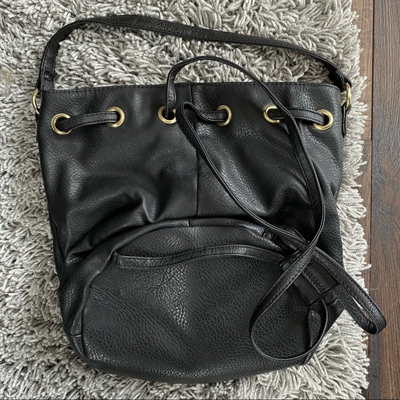 Bucket Backpack w/ gromets, zipper detailing - Picture 3 of 6